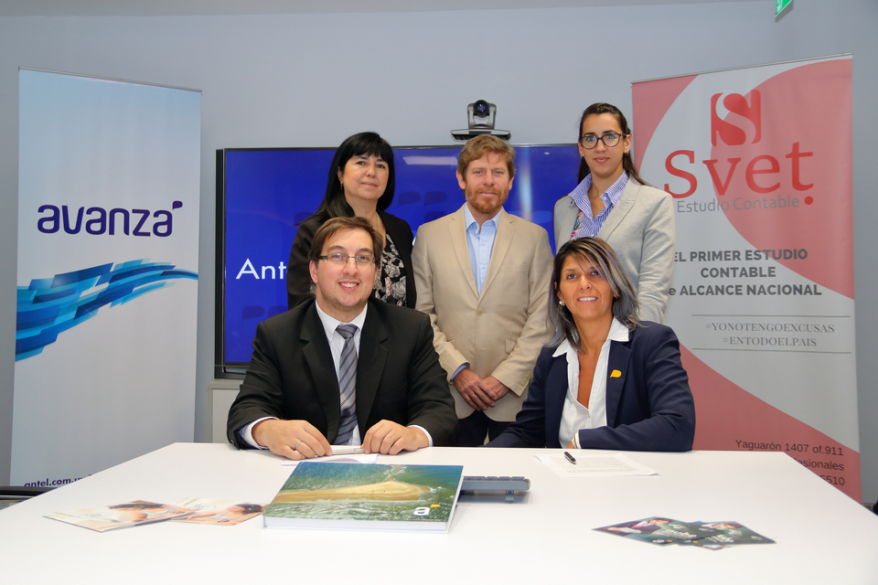 Svet y Antel firmaron un acuerdo que permitirá a las empresas clientes acceder a beneficios exclusivos